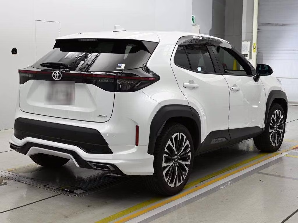 TOYOTA YARIS CROSS