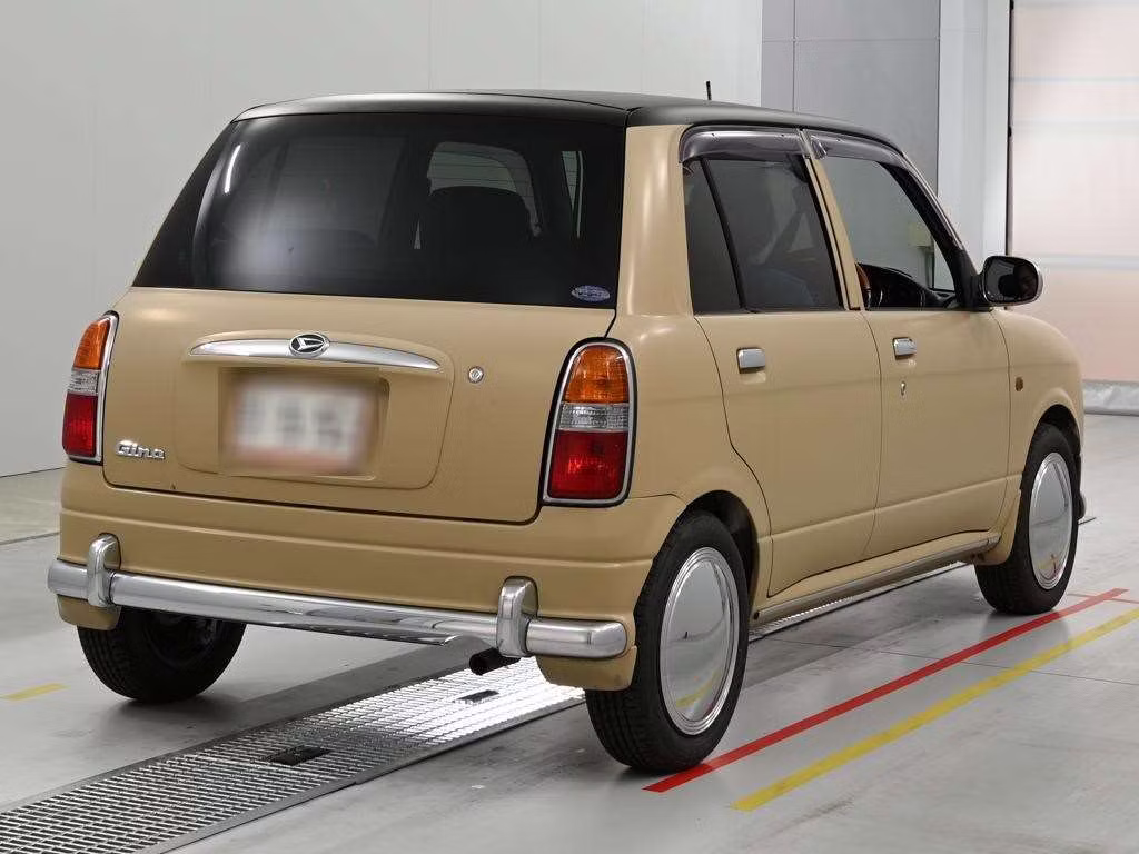 DAIHATSU MIRA GINO