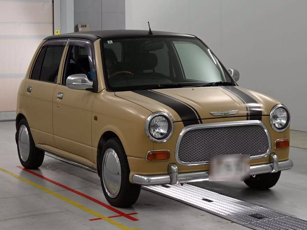 DAIHATSU MIRA GINO