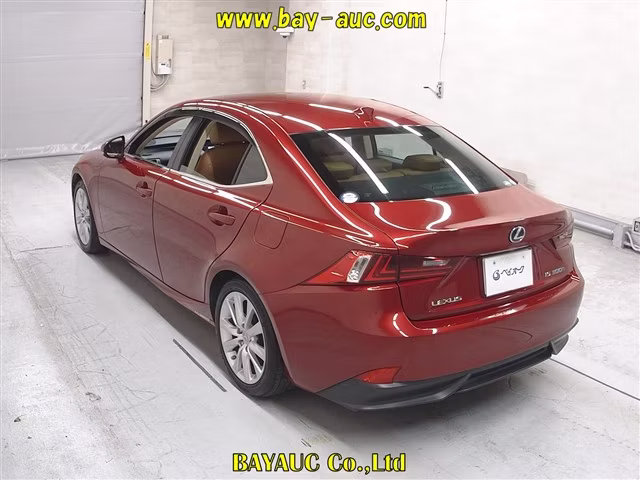 LEXUS IS300H
