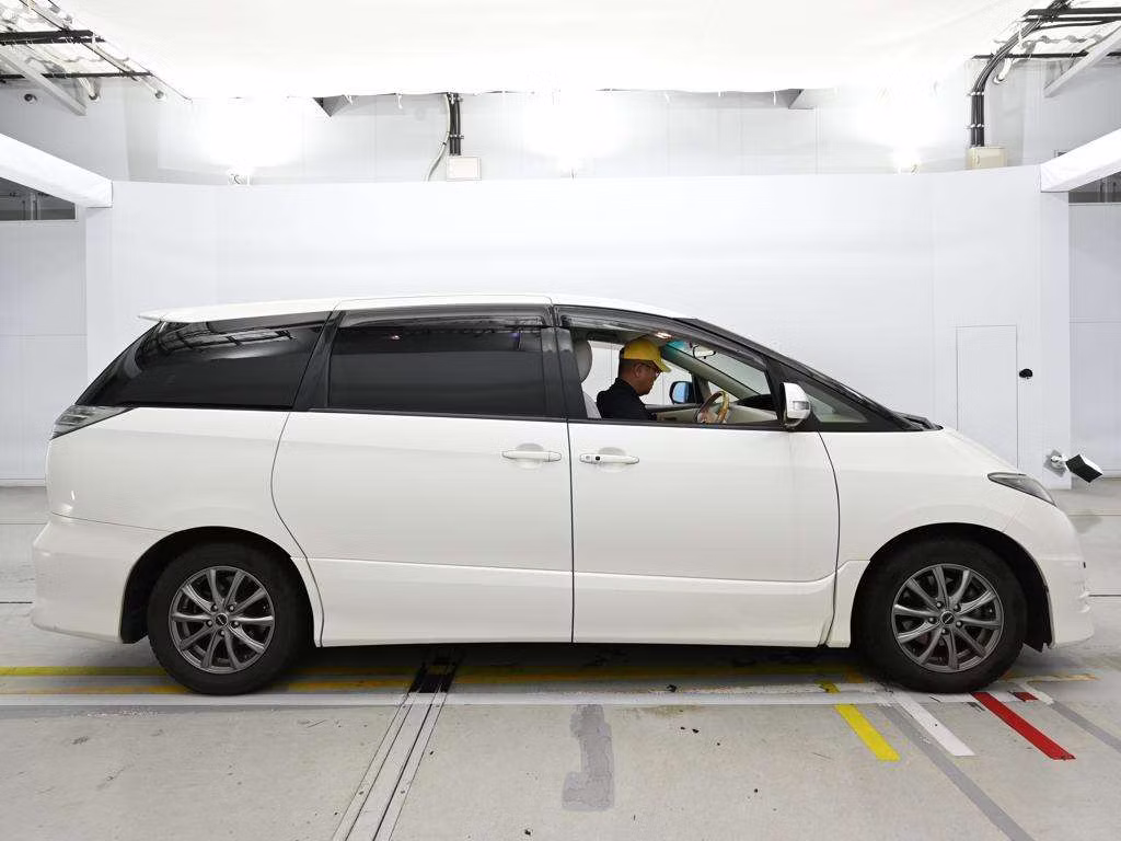 TOYOTA ESTIMA