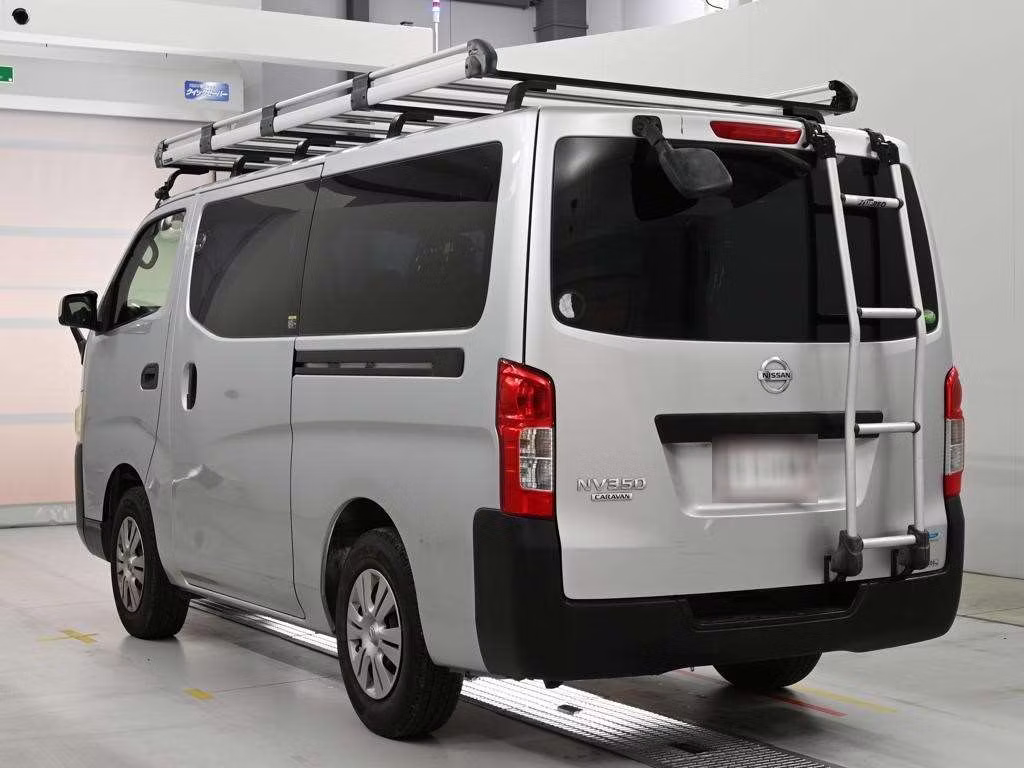 NISSAN NV350 CARAVAN