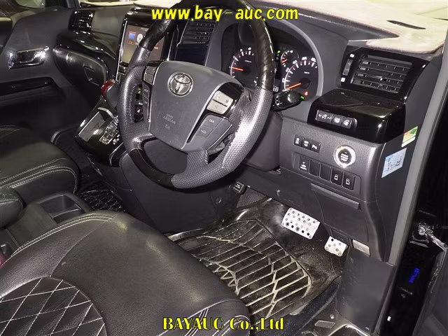 TOYOTA VELLFIRE