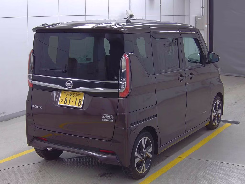 NISSAN ROOX