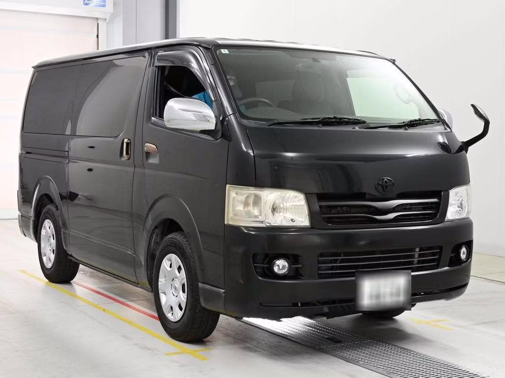 TOYOTA REGIUS ACE
