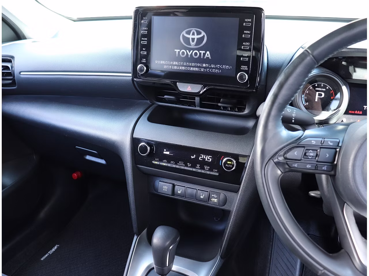 TOYOTA YARIS CROSS