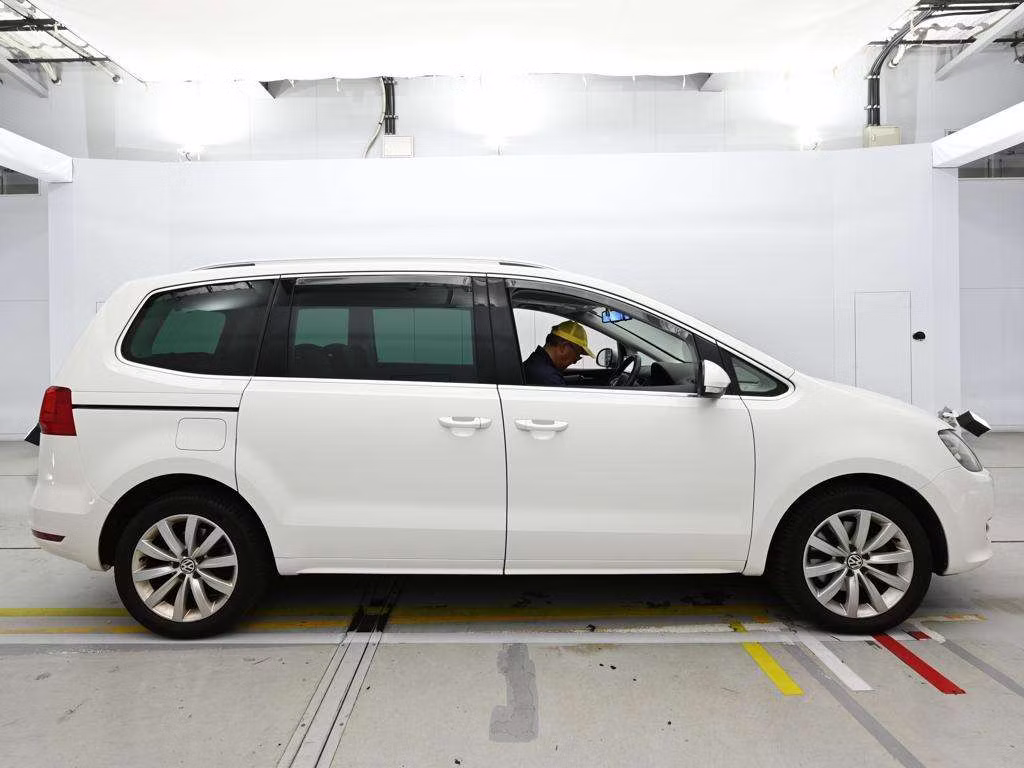 VOLKSWAGEN SHARAN
