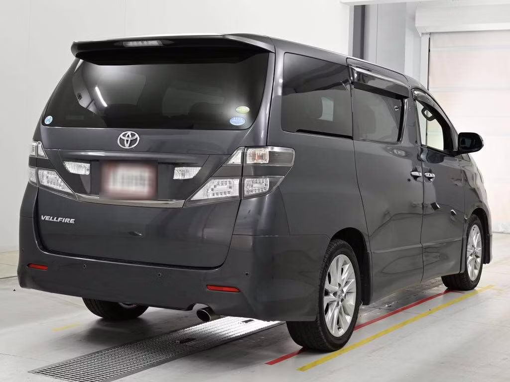 TOYOTA VELLFIRE