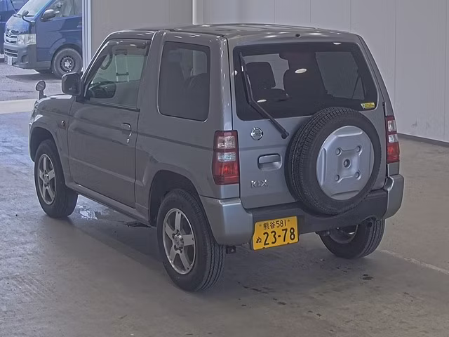 NISSAN KIX