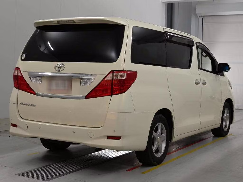 TOYOTA ALPHARD
