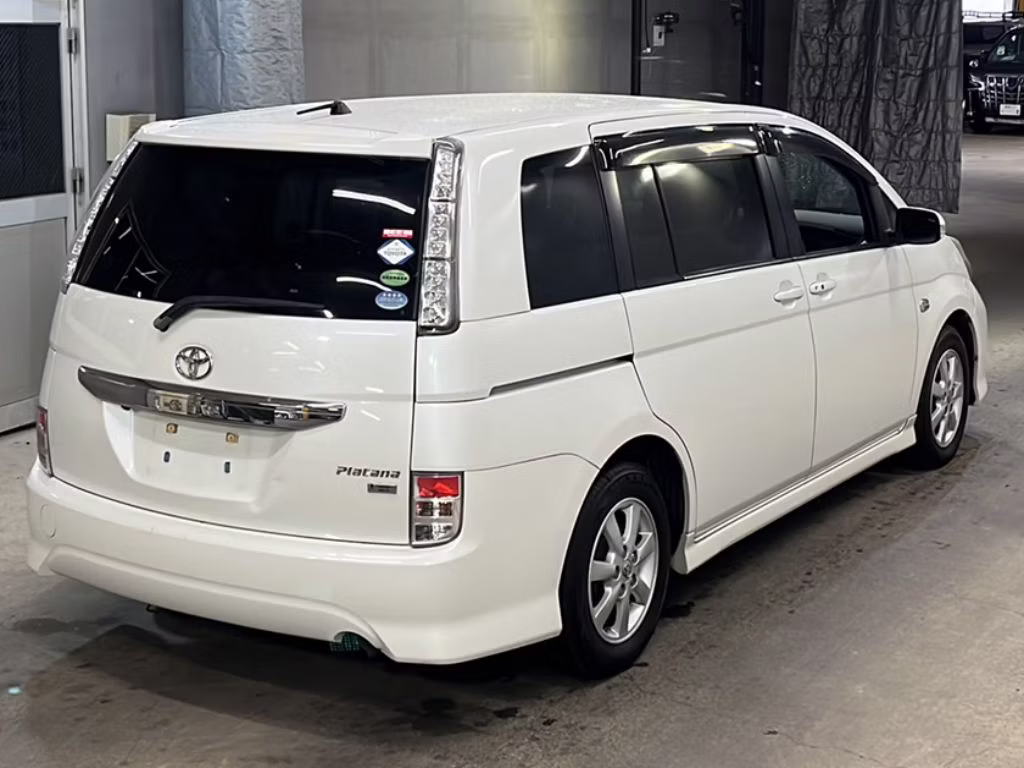 TOYOTA ISIS