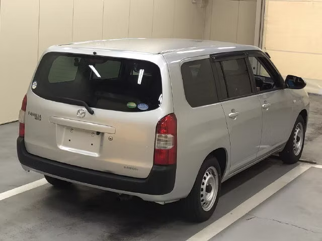MAZDA FAMILIA