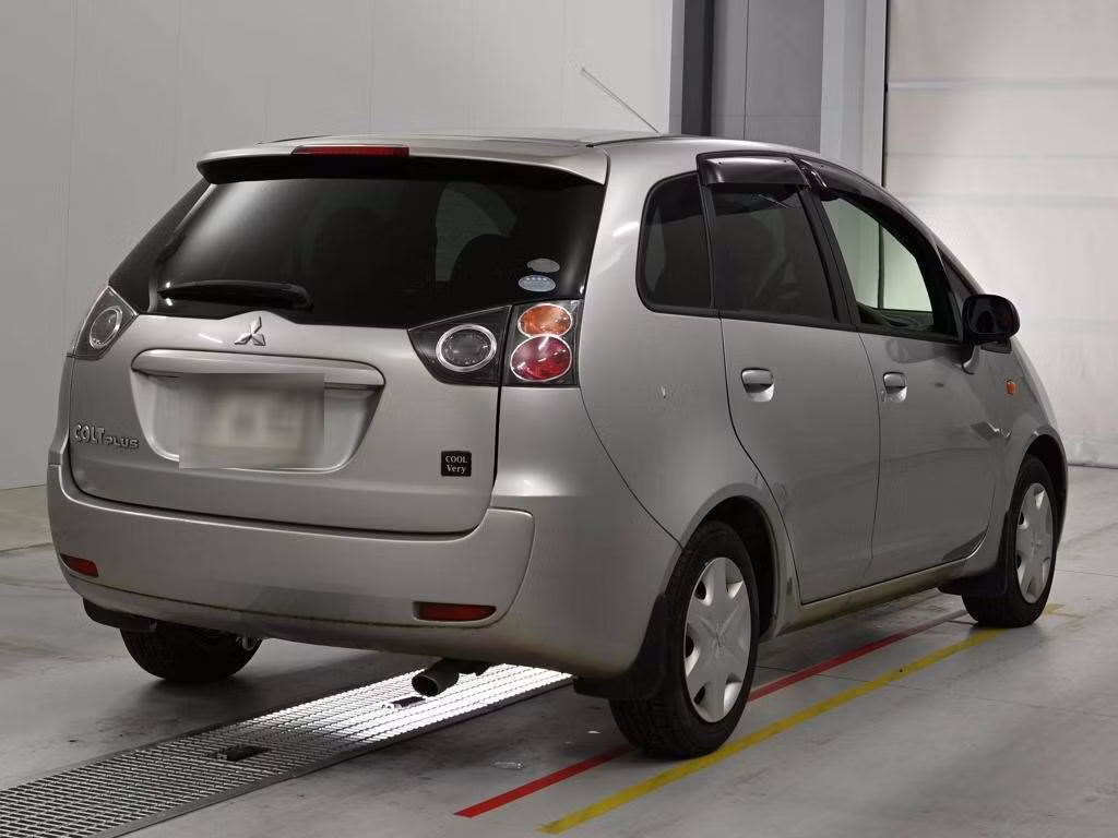 MITSUBISHI COLT PLUS