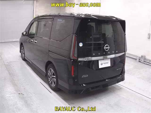 NISSAN SERENA