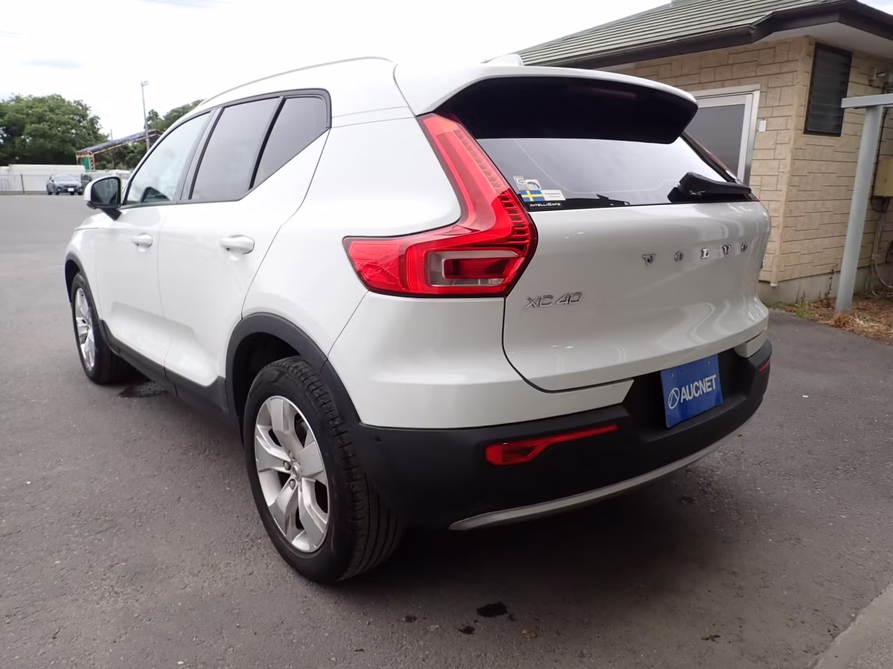 VOLVO XC40
