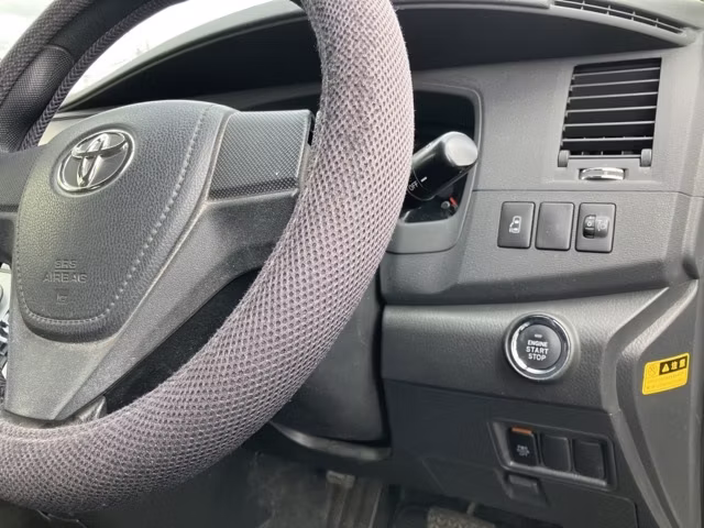 TOYOTA ISIS