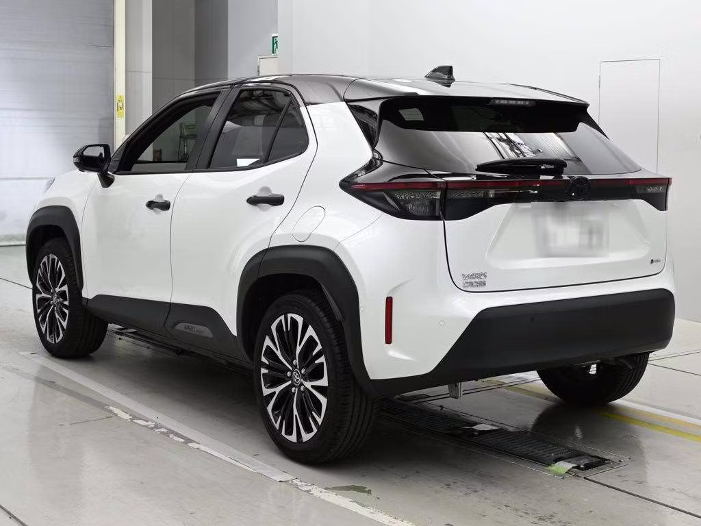 TOYOTA YARIS CROSS