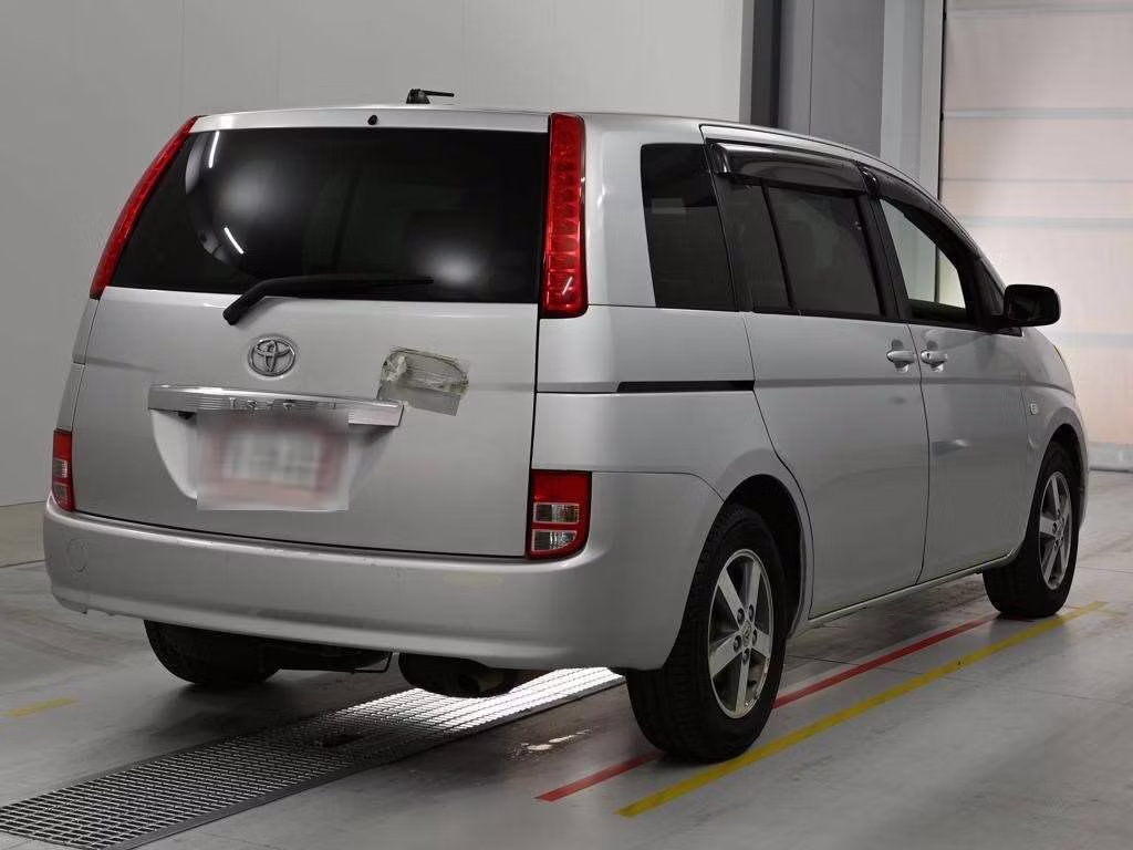 TOYOTA ISIS
