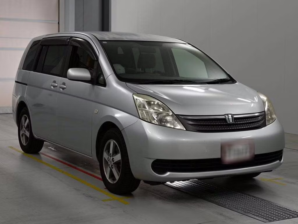 TOYOTA ISIS