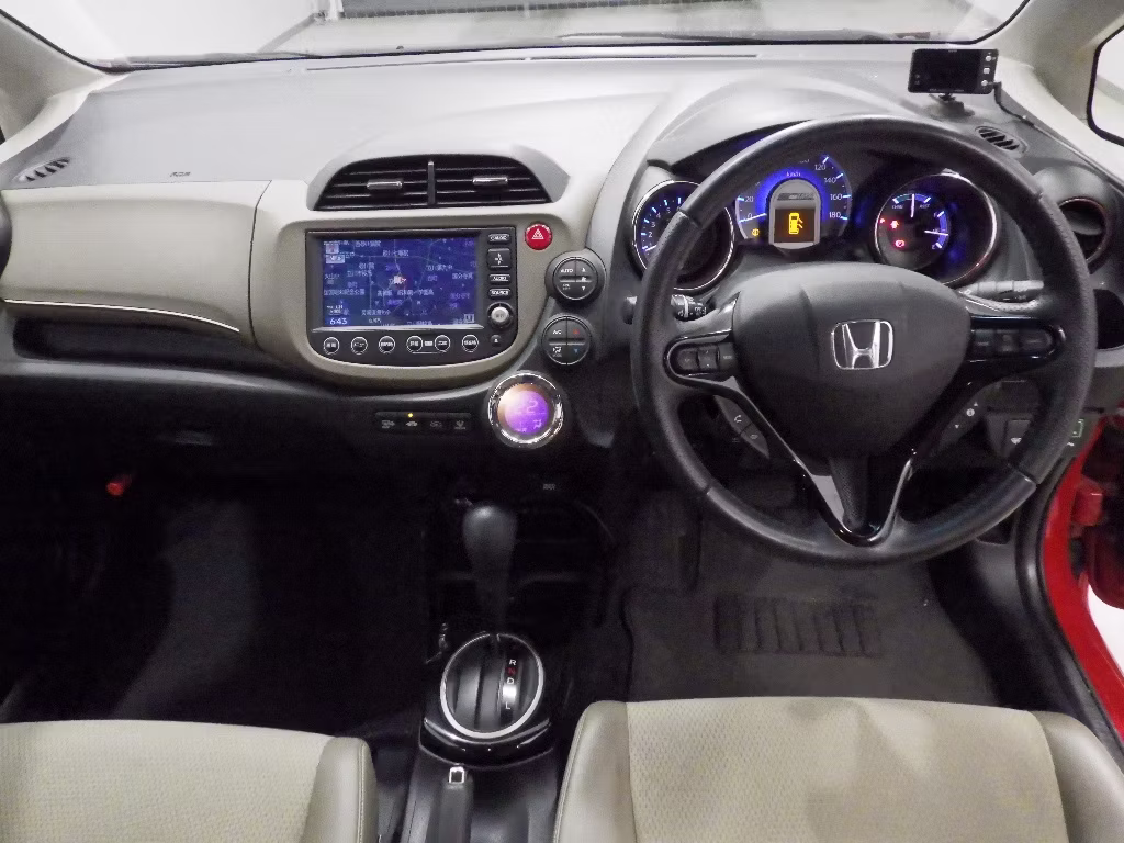 HONDA FIT SHUTTLE