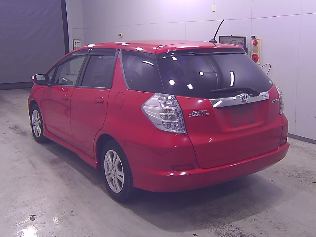 HONDA FIT SHUTTLE
