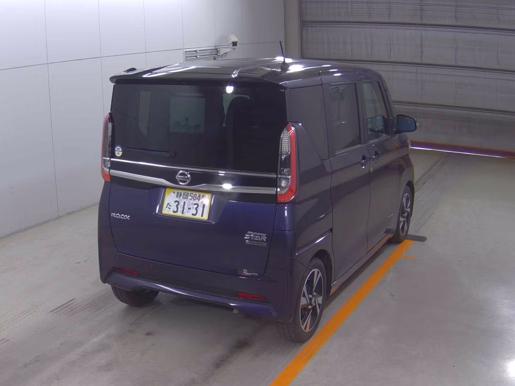 NISSAN ROOX