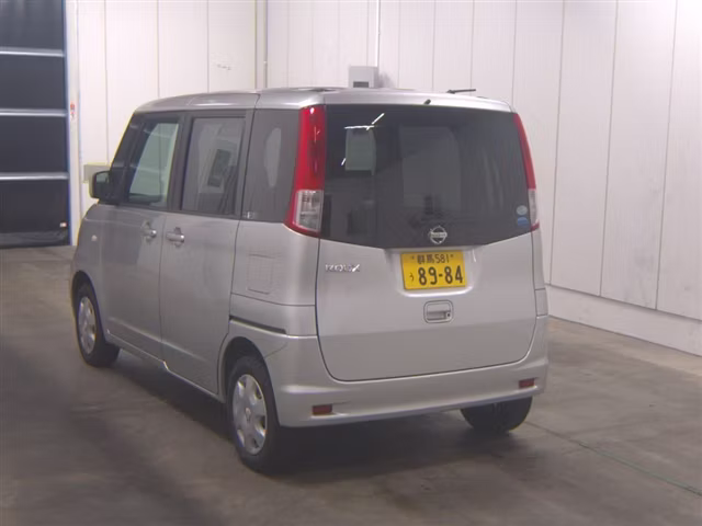 NISSAN ROOX