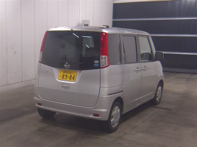 NISSAN ROOX