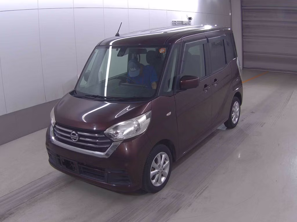 NISSAN DAYZ ROOX