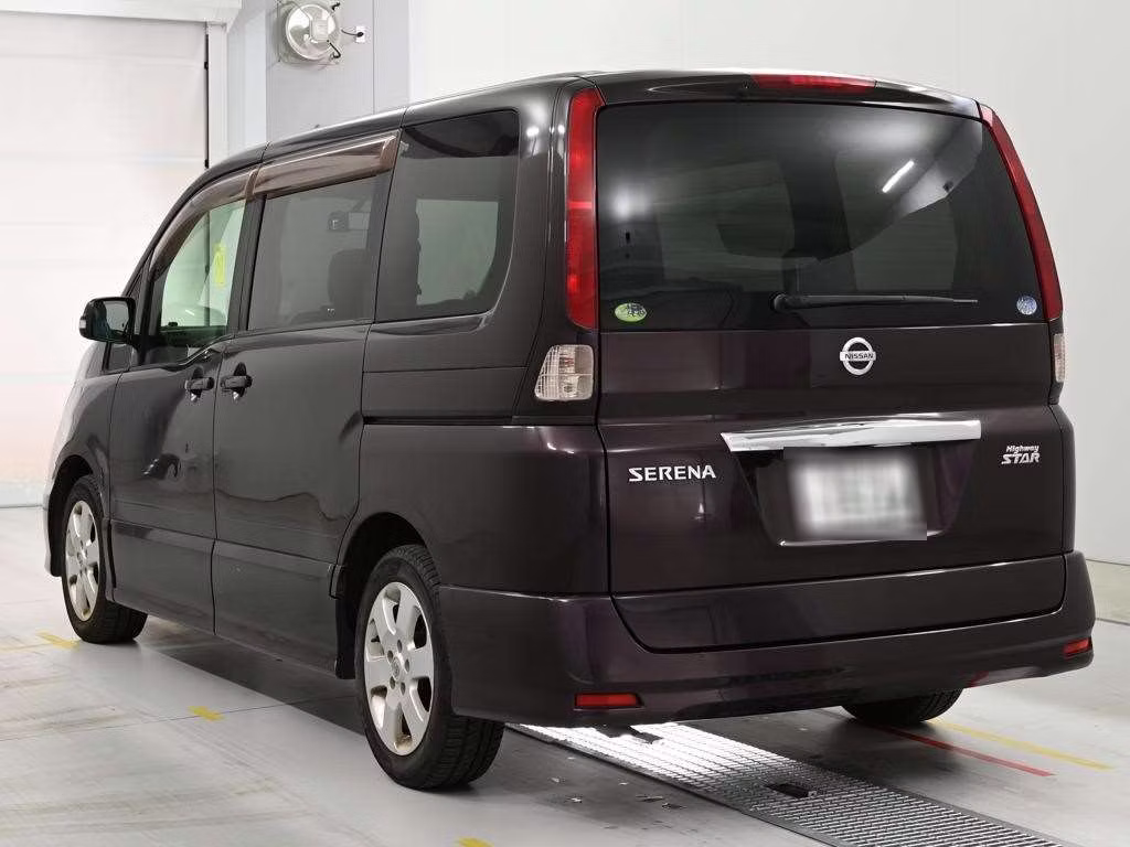 NISSAN SERENA