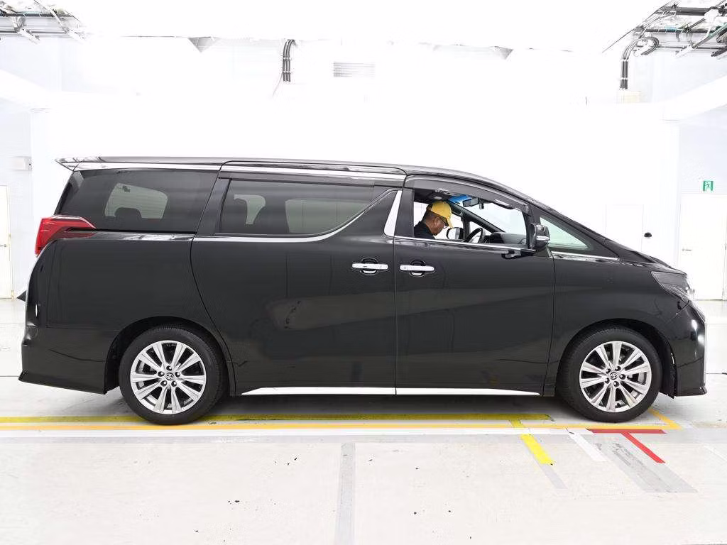 TOYOTA ALPHARD