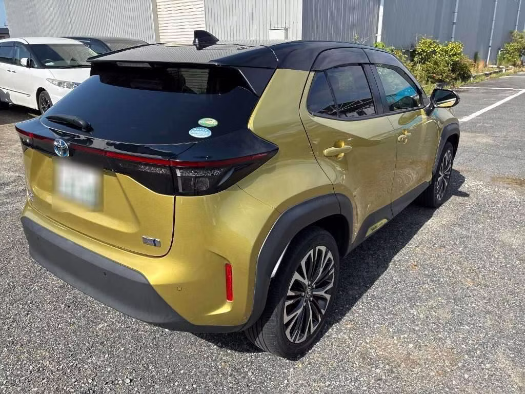 TOYOTA YARIS CROSS