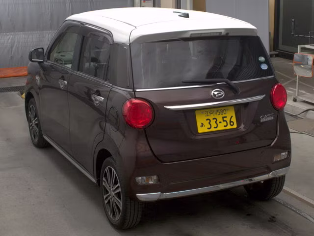 DAIHATSU CAST