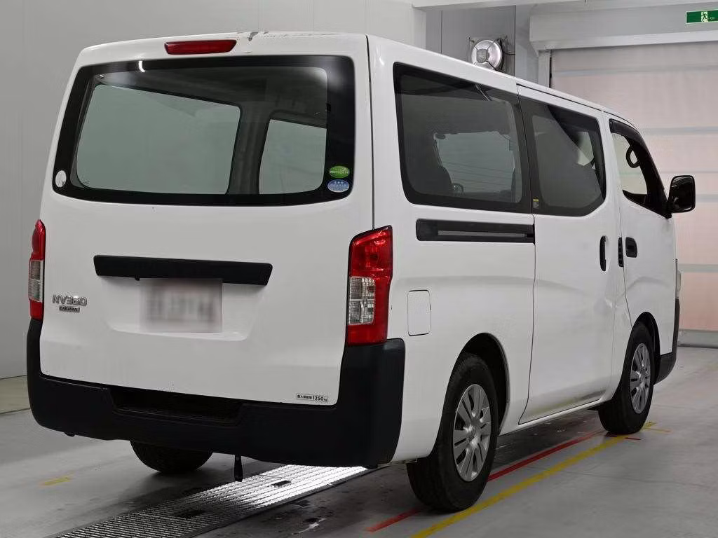 NISSAN NV350 CARAVAN