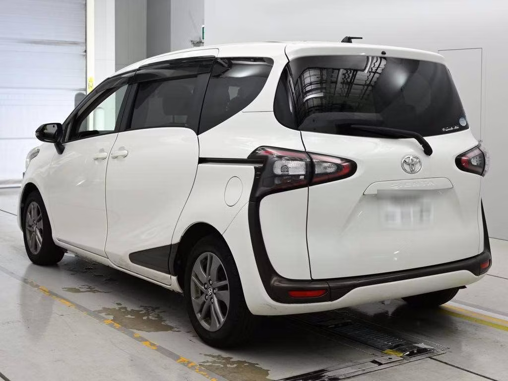 TOYOTA SIENTA