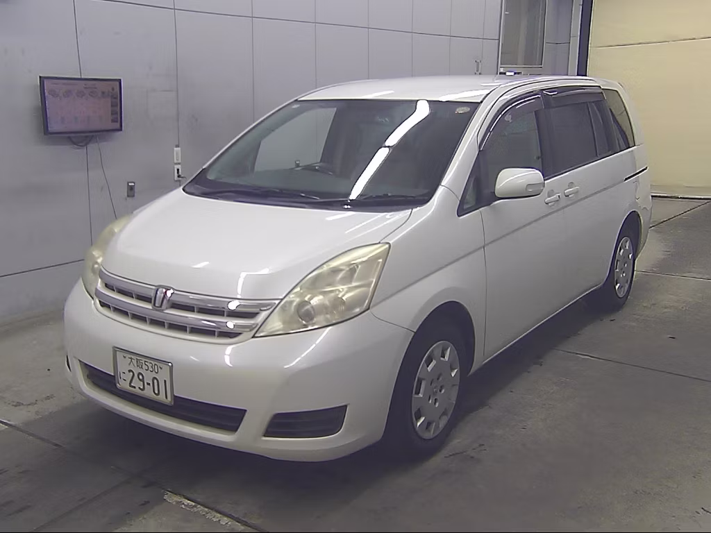 TOYOTA ISIS