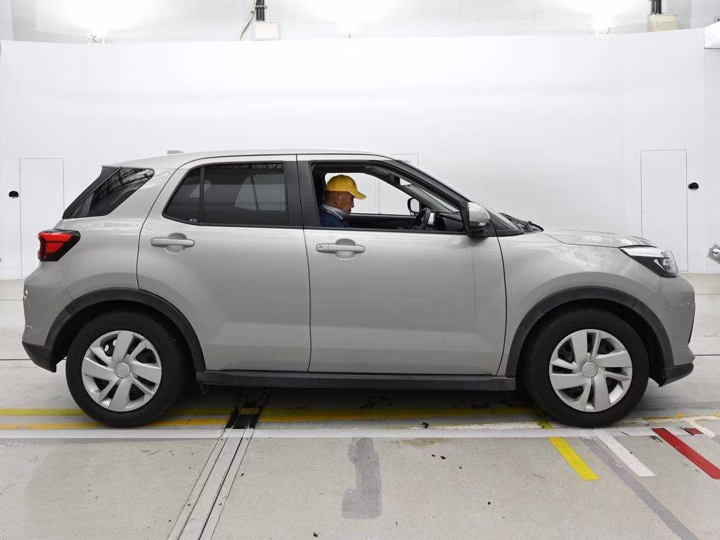 DAIHATSU ROCKY