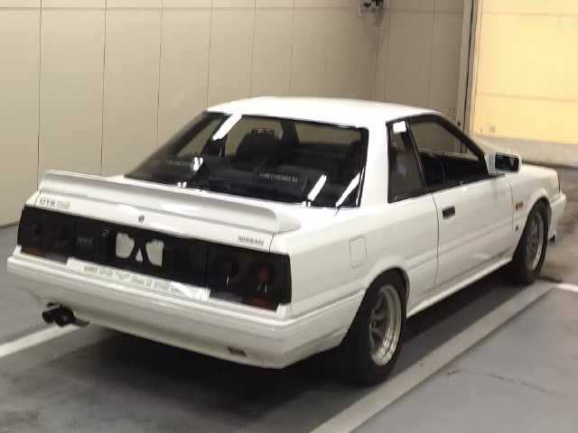 NISSAN SKYLINE