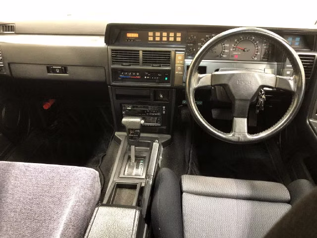 NISSAN SKYLINE