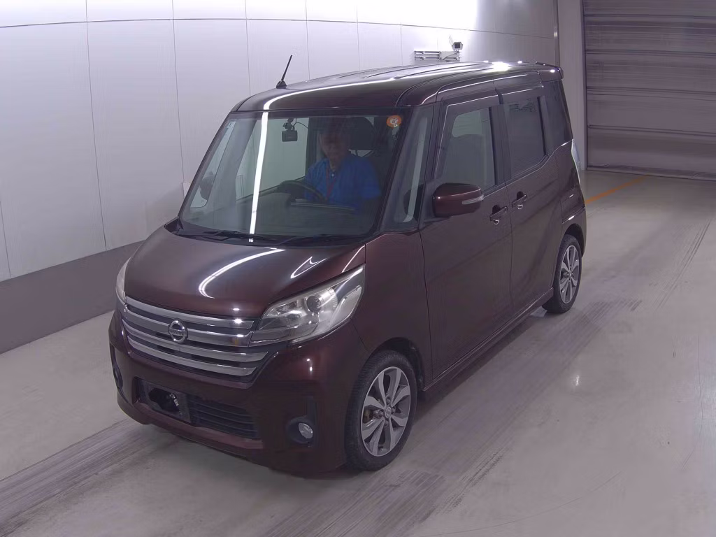 NISSAN DAYZ ROOX