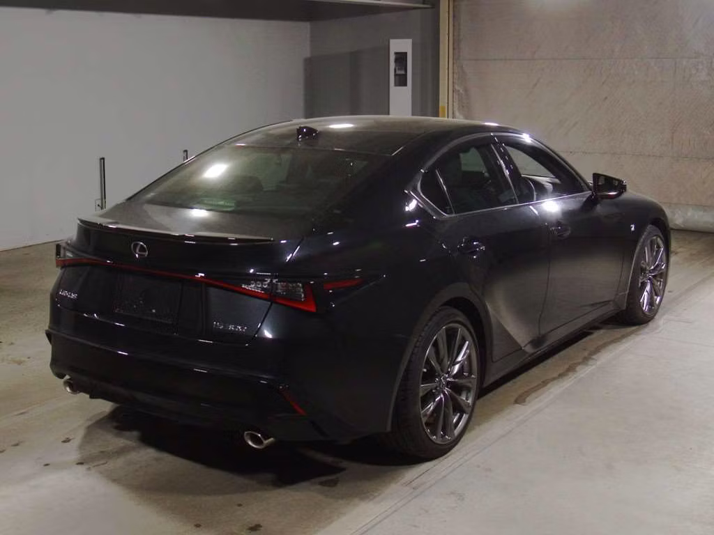 LEXUS IS300