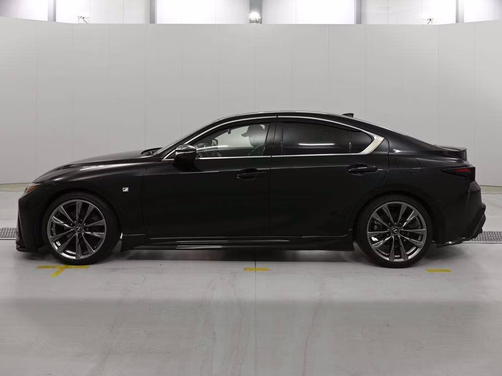 LEXUS IS300H