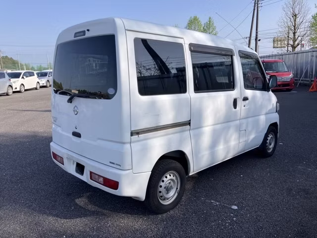 NISSAN NV100 CLIPPER