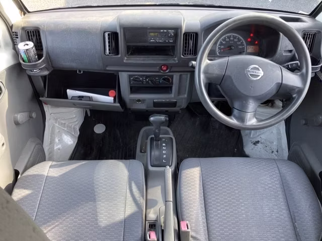 NISSAN NV100 CLIPPER