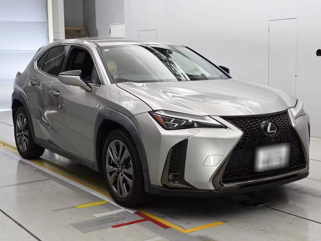 LEXUS UX200