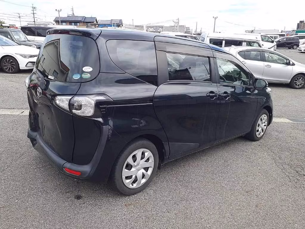TOYOTA SIENTA