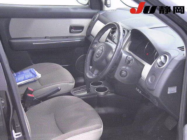 MAZDA VERISA