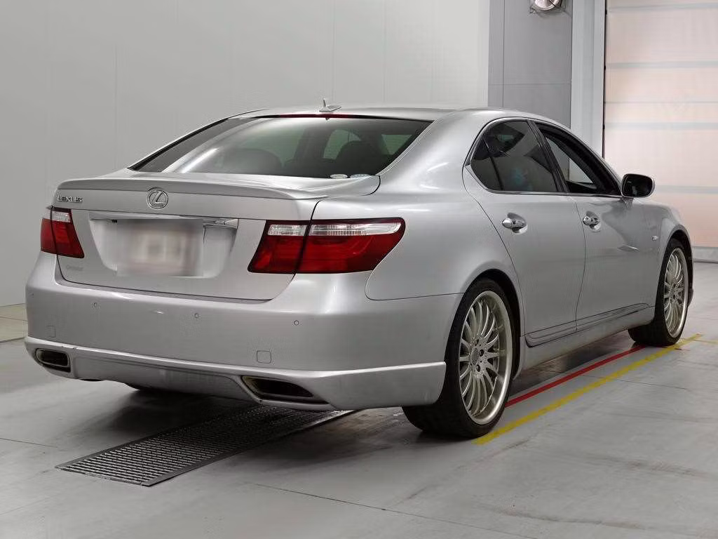 LEXUS LS460