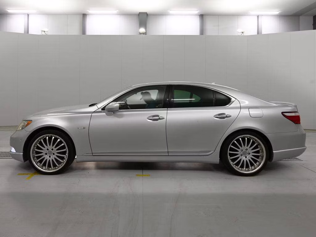 LEXUS LS460
