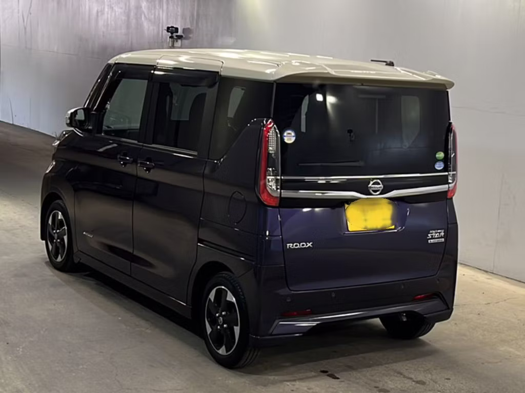NISSAN ROOX
